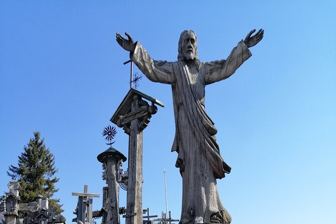 5,5 Hour Small Group Tour to Hill of Crosses from Riga - Why the Hill of Crosses makes a worthwhile side trip