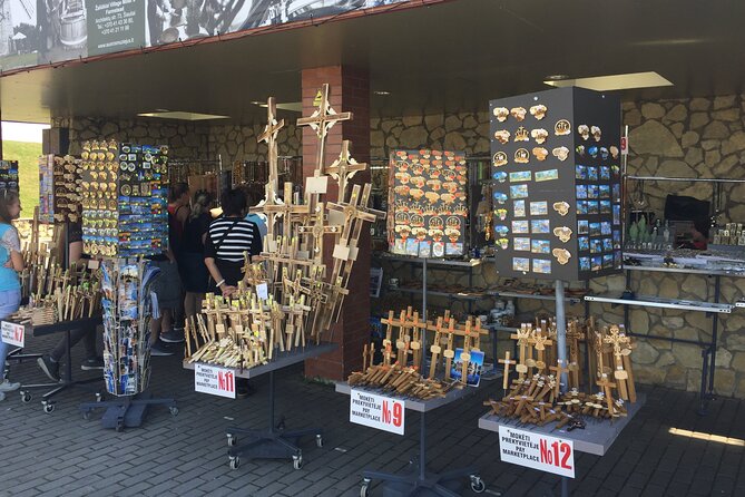 5,5 Hour Small Group Tour to Hill of Crosses from Riga - Eleja and the Latvia-Lithuania border