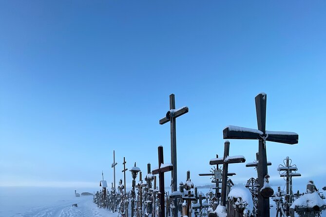 Hill of Crosses and Jelgava Gems Tour - 2 countries in 1 day - The optional Latvia-Lithuania border photo stop