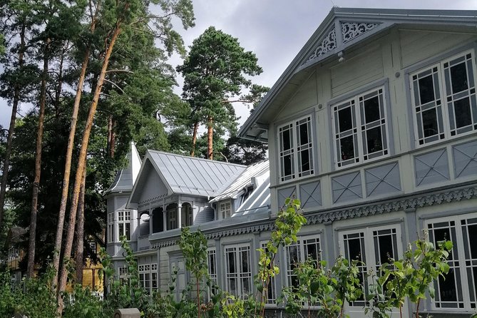 Jurmala sunset tour - Buļļuciems: Jurmala’s mixed architectural character