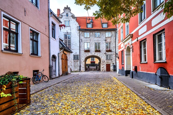 Medieval Riga: Quest Experience - Jauniela 17 and the view near Manto Print