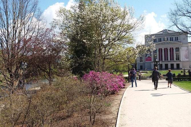 Old Riga Walking Tour / Riga Altstadt Spaziergang - Starting in Vecrīga and meeting your guide