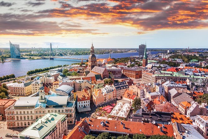 Old Town And Art Nouveau Walking Tour Of Riga - Why this Riga walk works as an introduction