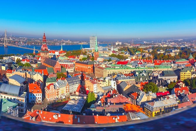 Old Town Walking Tour of Riga - What the guides add to the walk