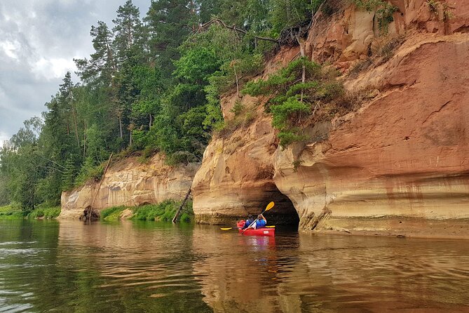 One-Day Kayaking Trip in Gauja River Valley - Rolands and the value of local guidance