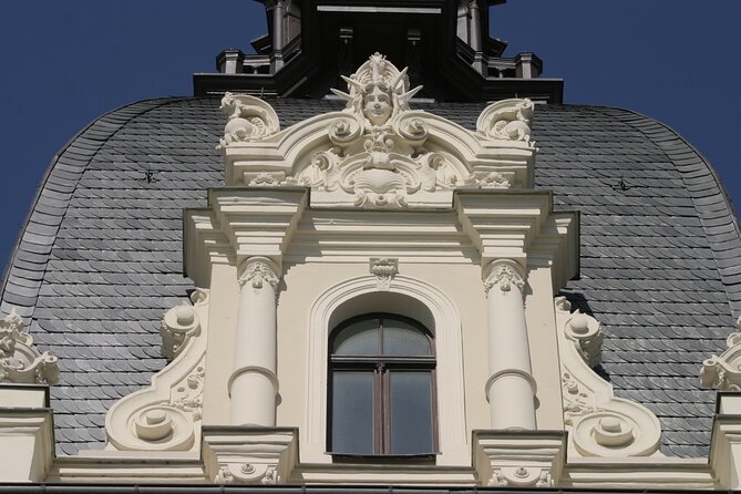 Private Riga Art Nouveau Tour - Riga Secondary School No. 40 and national identity