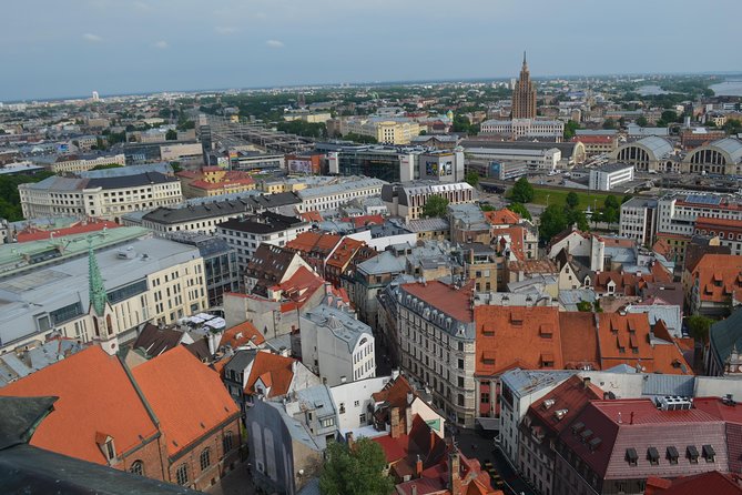 Private Tour of Riga - Walking beside the Daugava and into Vecriga