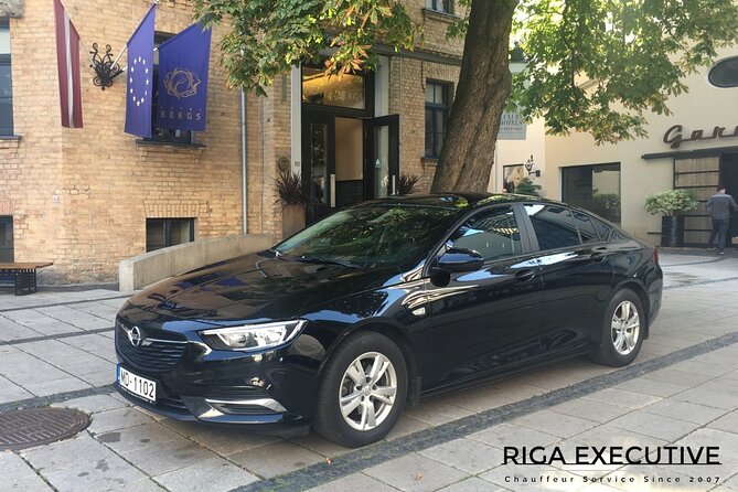 Private Transfer from Riga Airport to Hotel with English speaking driver - A calm start after landing at Riga Airport