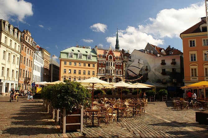 Riga Old Town Walking Tour in a Small Group - Starting in Riga’s medieval heart