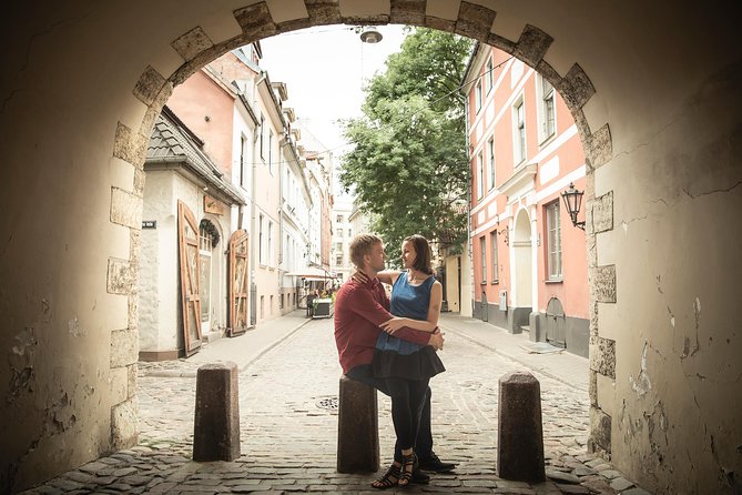 Riga Private Photoshoot Tour - Medieval Riga around Powder Tower and Swedish Gate