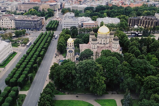 Riga Private Walking Tour with a Local - Walking comfort and weather planning