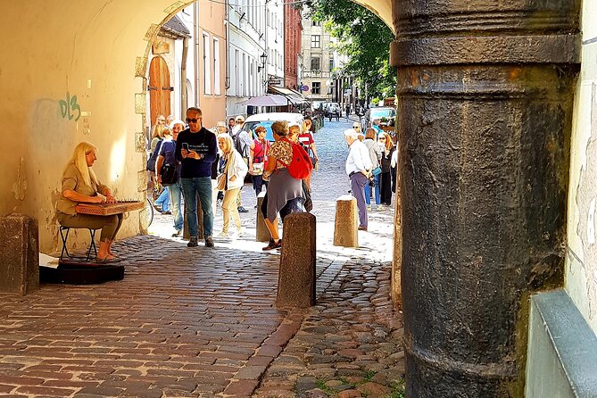 Riga Sightseeing Tour for First Time Visitors - What the Small Group Changes